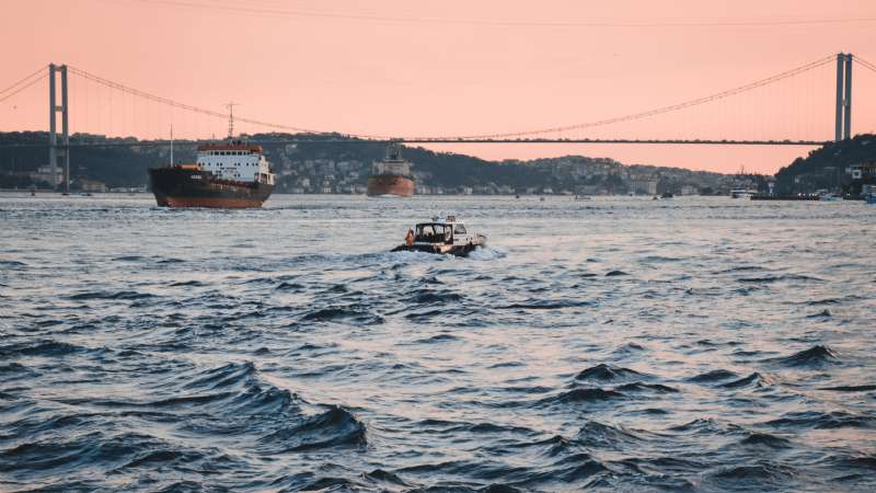 Elverişsiz Hava Şartlarında Tekne Nasıl İdare Edilir?