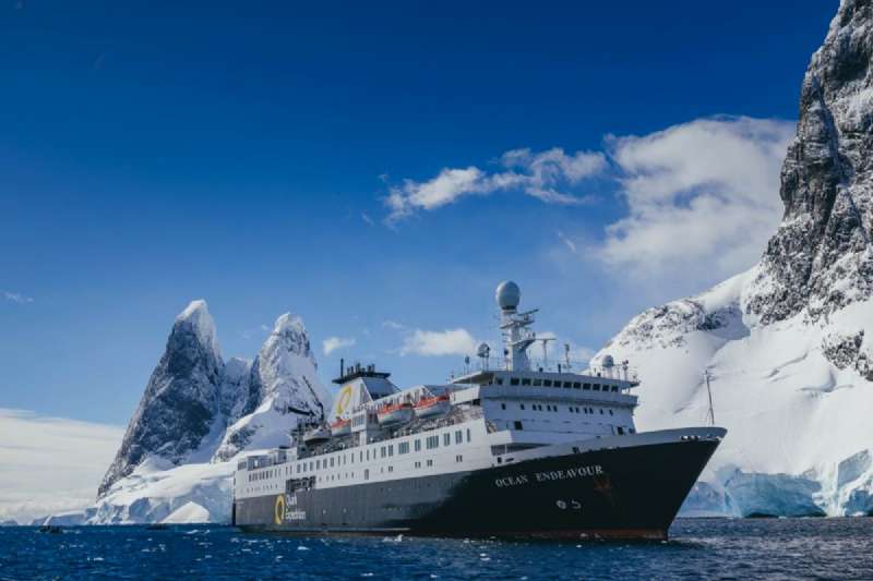 Quark Expeditions