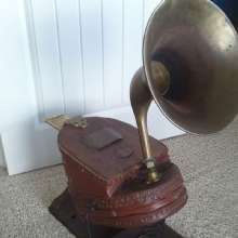 Bellows Horns