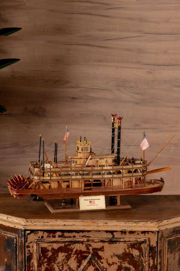 King of the Mississippi Helix Model Ship