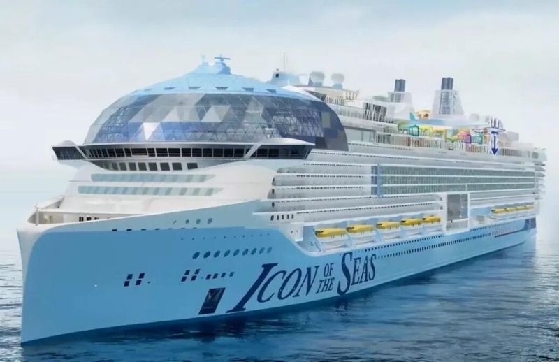 Dünyanın En Büyük Yolcu Gemisi Icon of the Seas Denize İndi