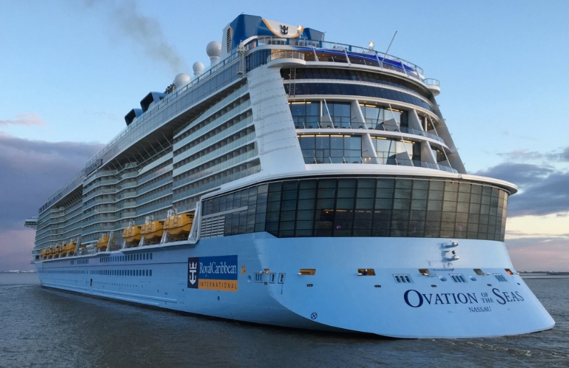 Ovation of the Seas Kruvaziyer Gemisi 