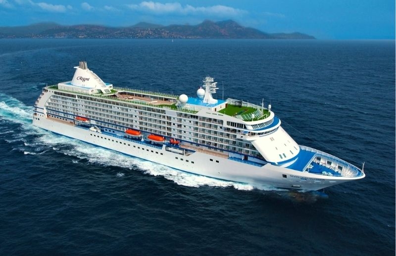 Seven Seas Voyager Kruvaziyer Gemisi
